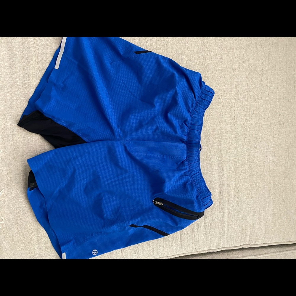 Men’s Lulu Lemon Athletica Shorts
